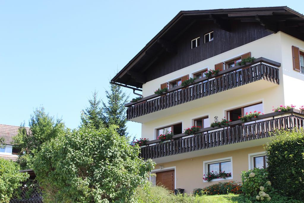 Dreimaderlhaus Apartamento Velden am Wörthersee Exterior foto
