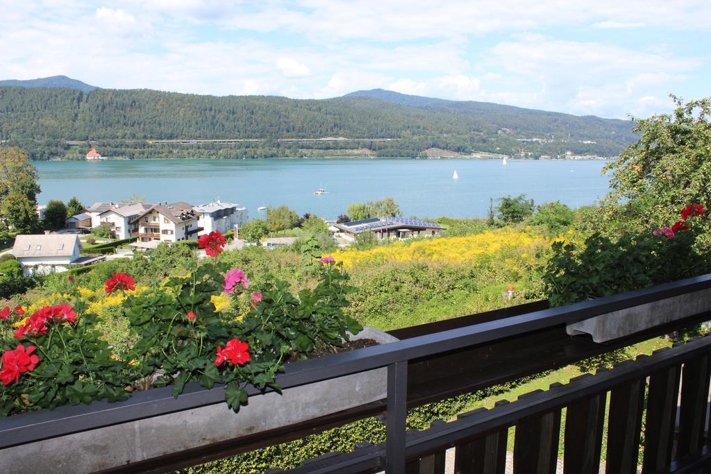 Dreimaderlhaus Apartamento Velden am Wörthersee Exterior foto