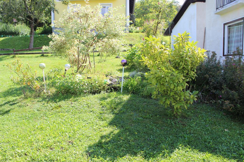 Dreimaderlhaus Apartamento Velden am Wörthersee Exterior foto